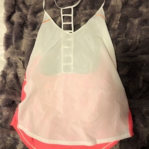 Lululemon workout tank size 4